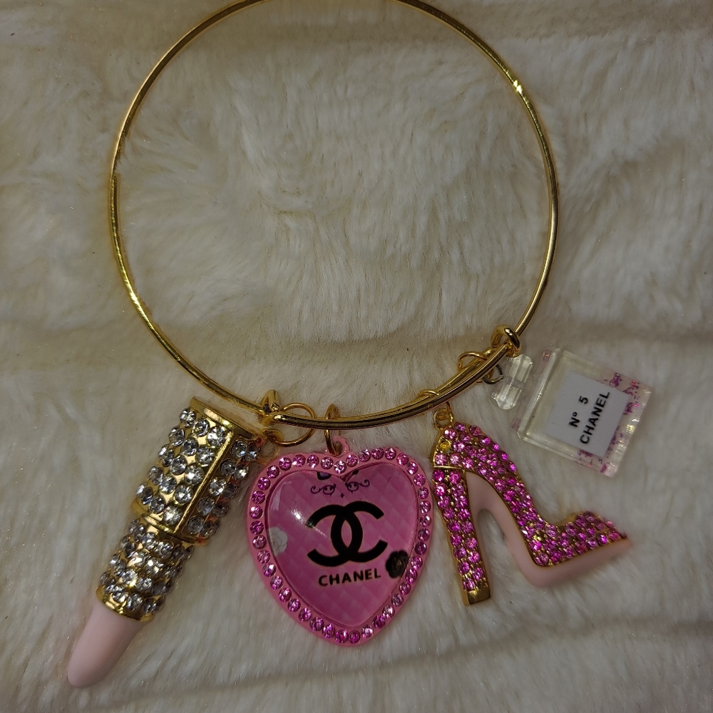 Diva charm braclet